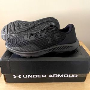 Men's Under Armour Shoes (9.5)